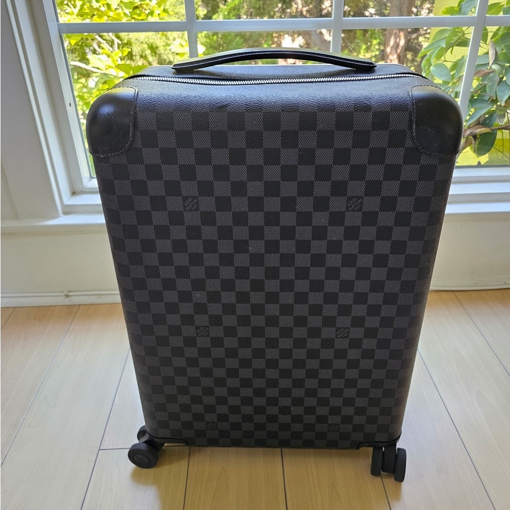 Louis Vuitton Horizon 55